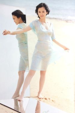 手不安分地探入森林什么意思