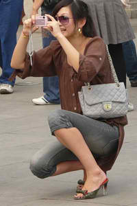 扒開老師大腿猛進AAA片