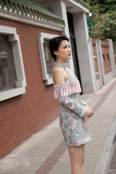 《未成年少女》