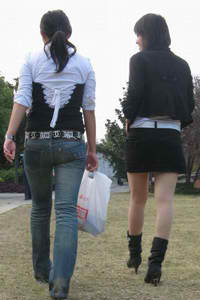 榜一大哥哄走6名女主播90余萬元